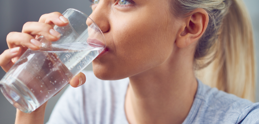 is drinking sparkling water bad for your teeth